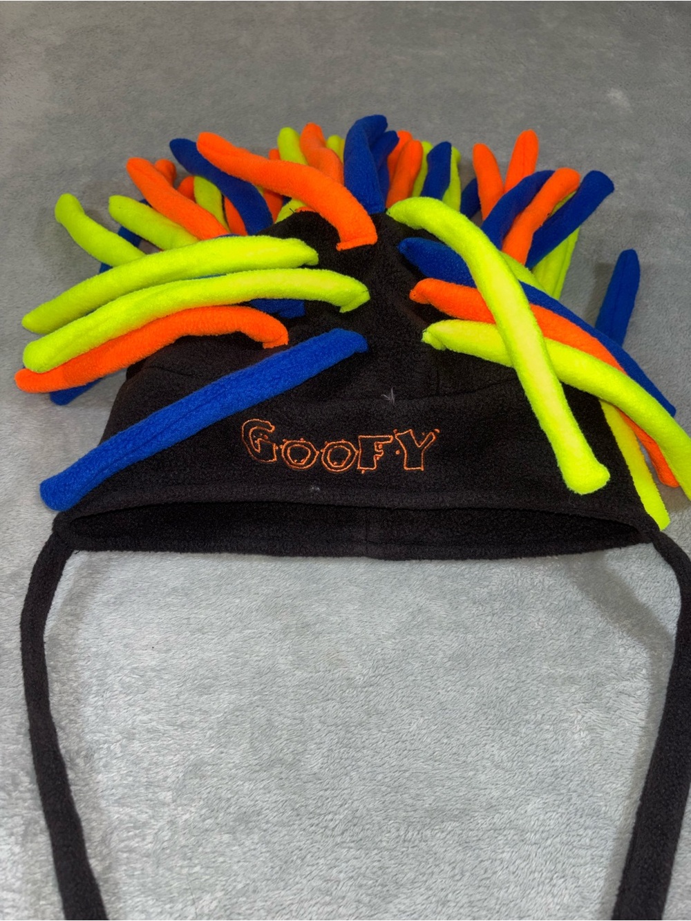 Vintage Disneyland Resort Goofy "Noodle Hair" Fleece Beanie Hat